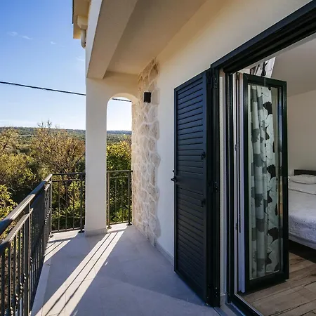 My Dalmatia - Castelo Coza With Private Pool *