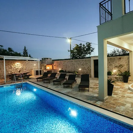 My Dalmatia - Castelo Coza With Private Pool 别墅 *